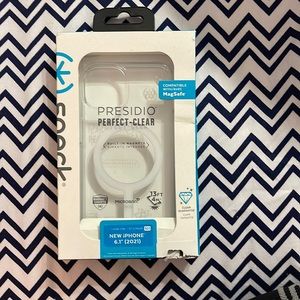 iPhone 6.1 inch speck case